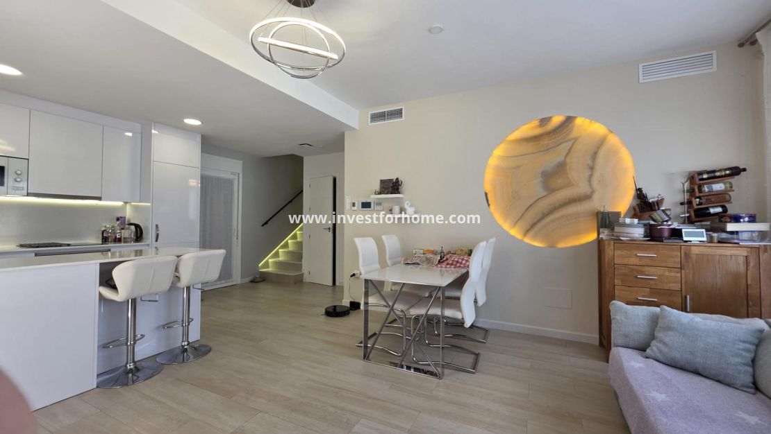 Sale - Villa - Pilar de la Horadada - Zona Pueblo