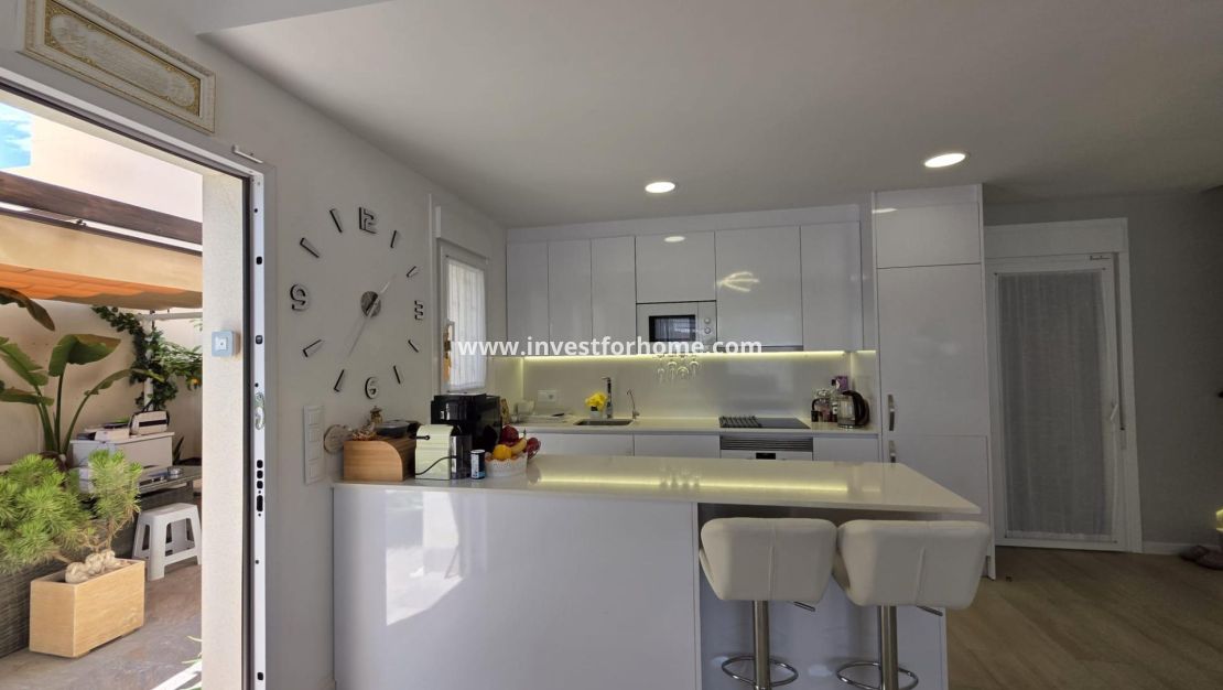 Sale - Villa - Pilar de la Horadada - Zona Pueblo