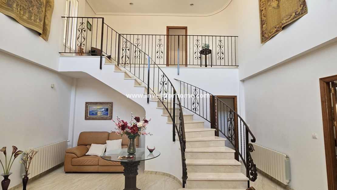 Sale - Villa - Pinar de Campoverde - Inland