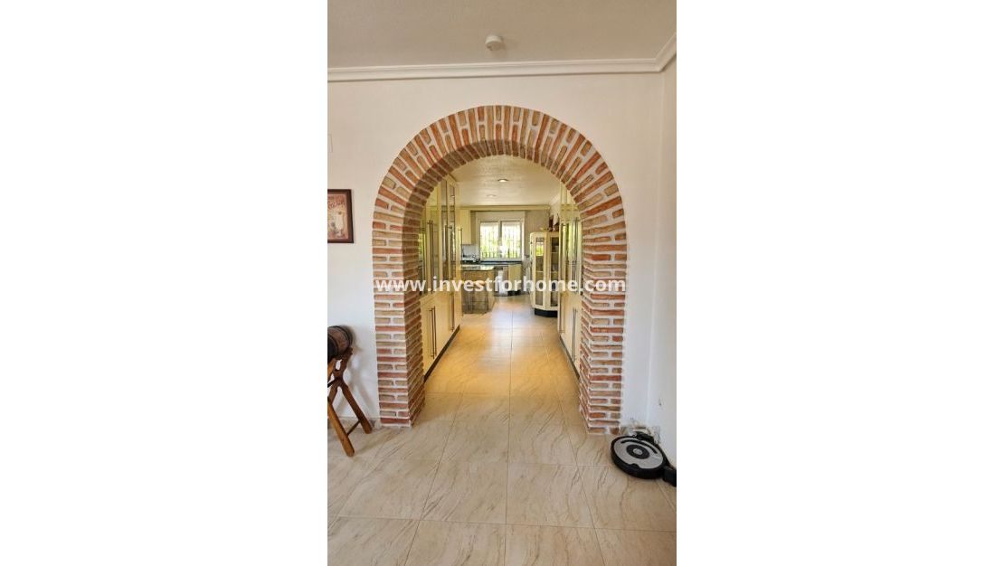 Sale - Villa - Pinar de Campoverde - Inland