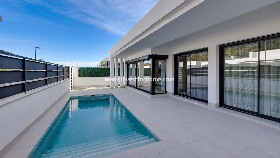 Sale - Villa - Pinar de Campoverde - Inland