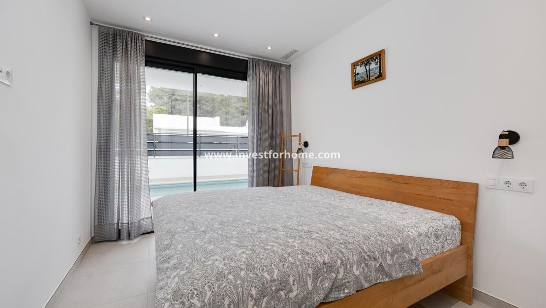 Sale - Villa - Pinar de Campoverde - Inland