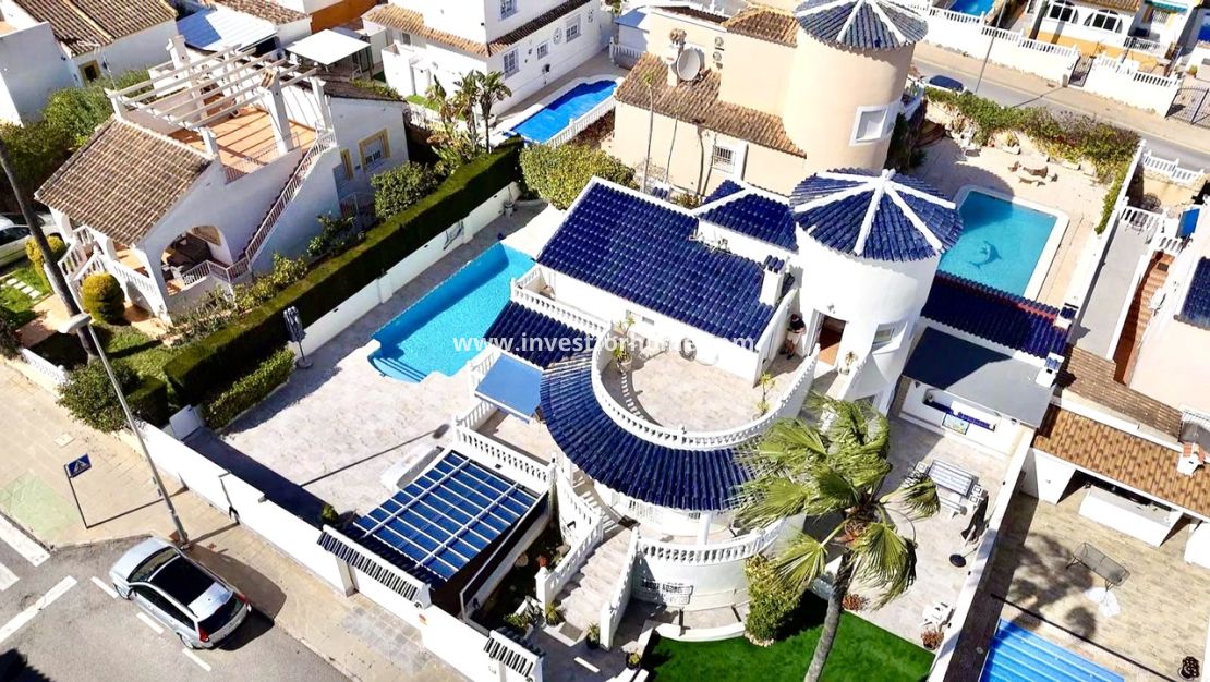 Sale - Villa - Pinar de Campoverde - Inland