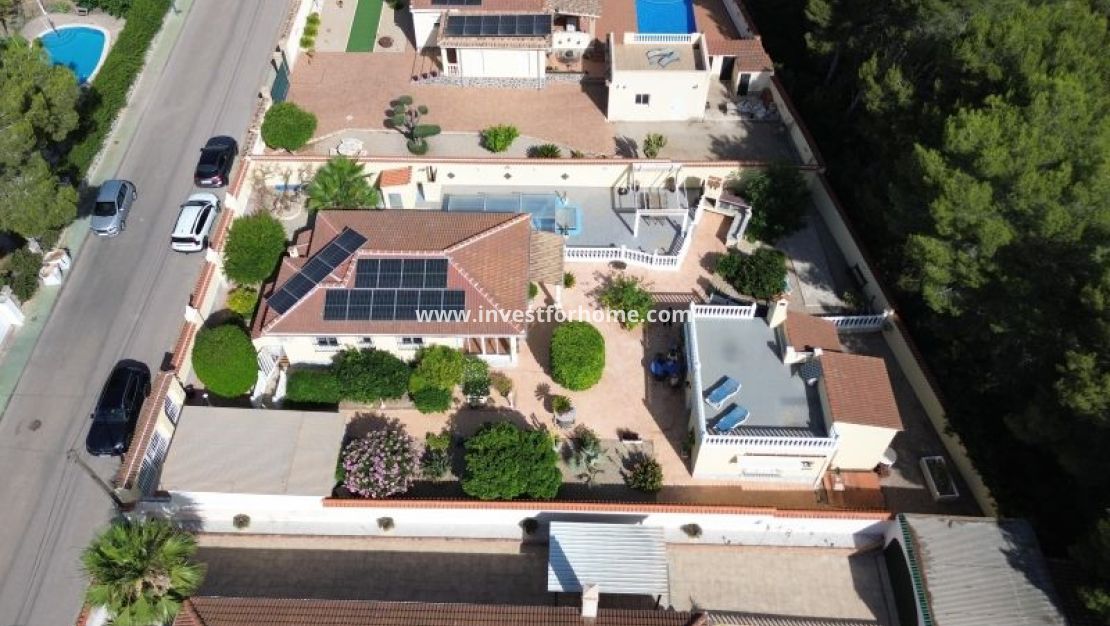 Sale - Villa - Pinar de Campoverde - Inland