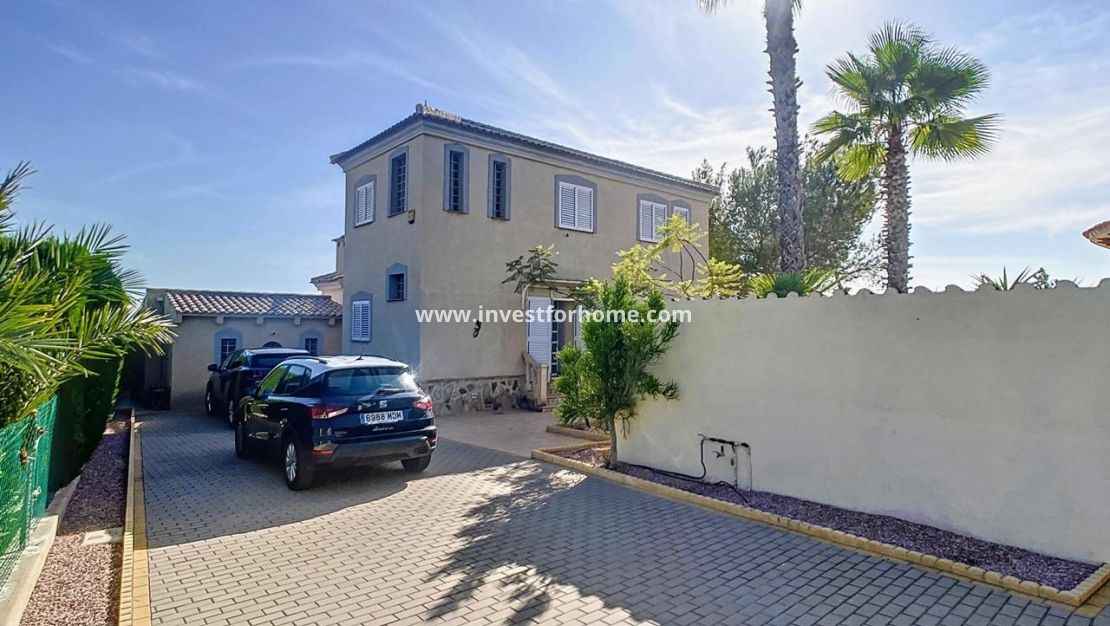 Sale - Villa - Pinar de Campoverde - Inland