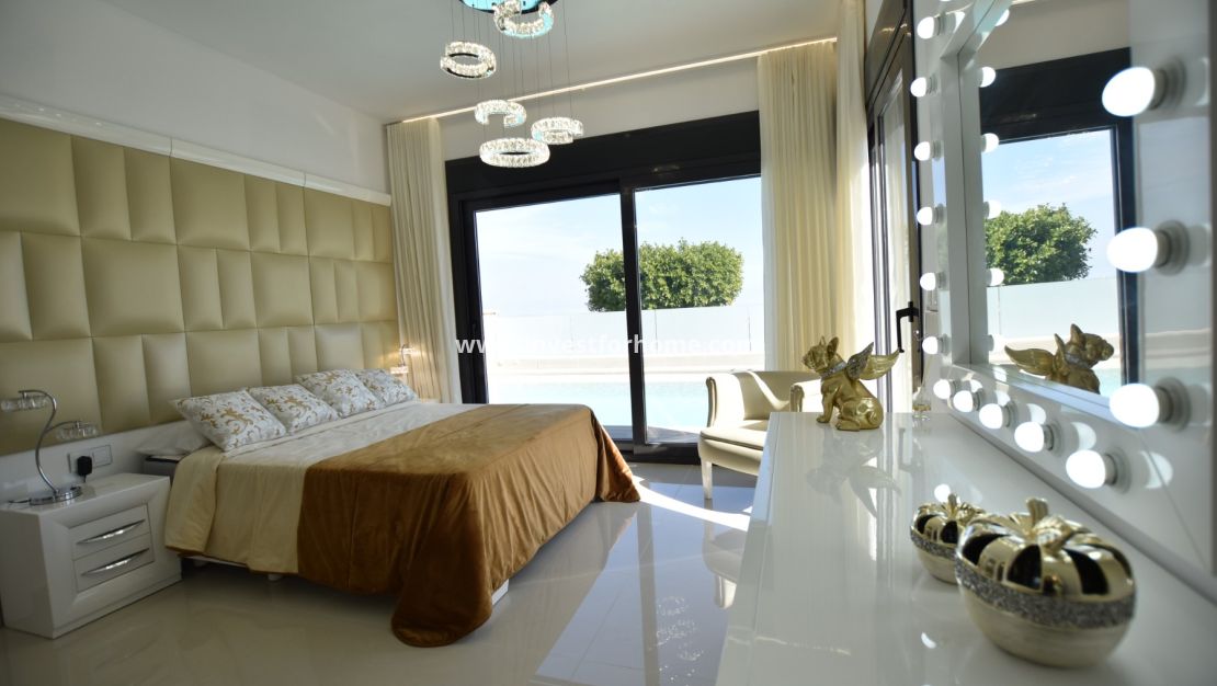 Sale - Villa - San Miguel de Salinas - Inland