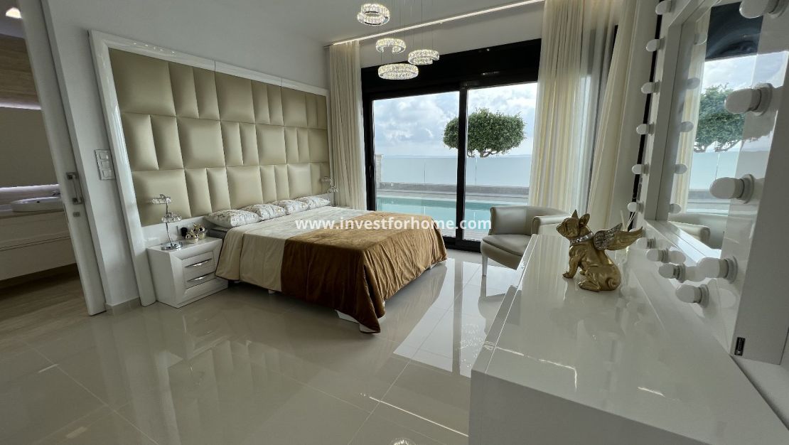 Sale - Villa - San Miguel de Salinas - Inland