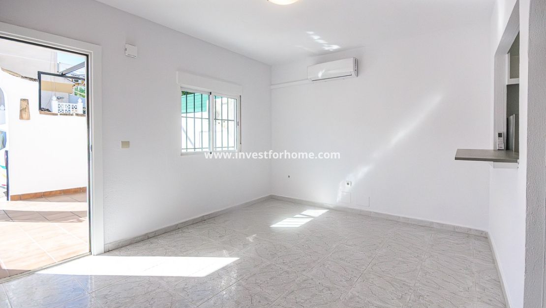 Sale - Villa - San Miguel de Salinas - Inland