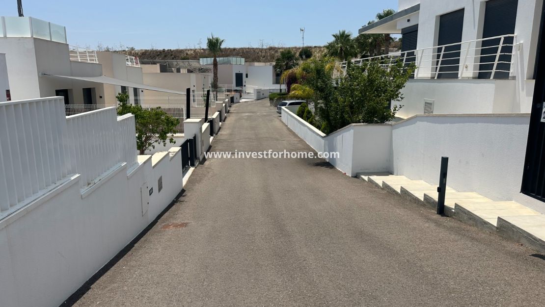 Sale - Villa - San Miguel de Salinas - Inland