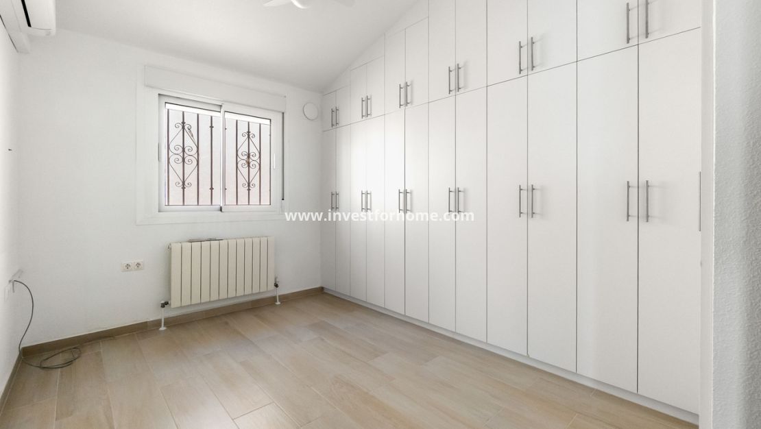 Sale - Villa - Torre de La Horadada - Costa Blanca