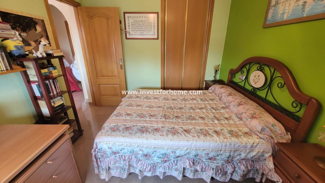 Sale - Villa - Torrevieja - aguas nuevas