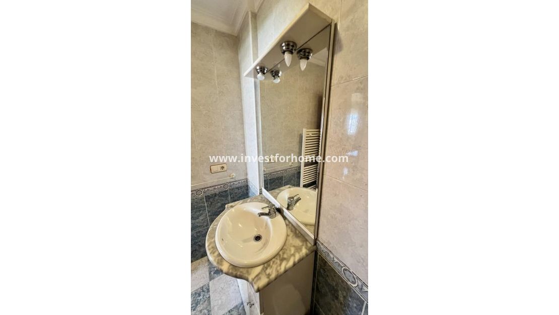 Sale - Villa - Torrevieja - aguas nuevas