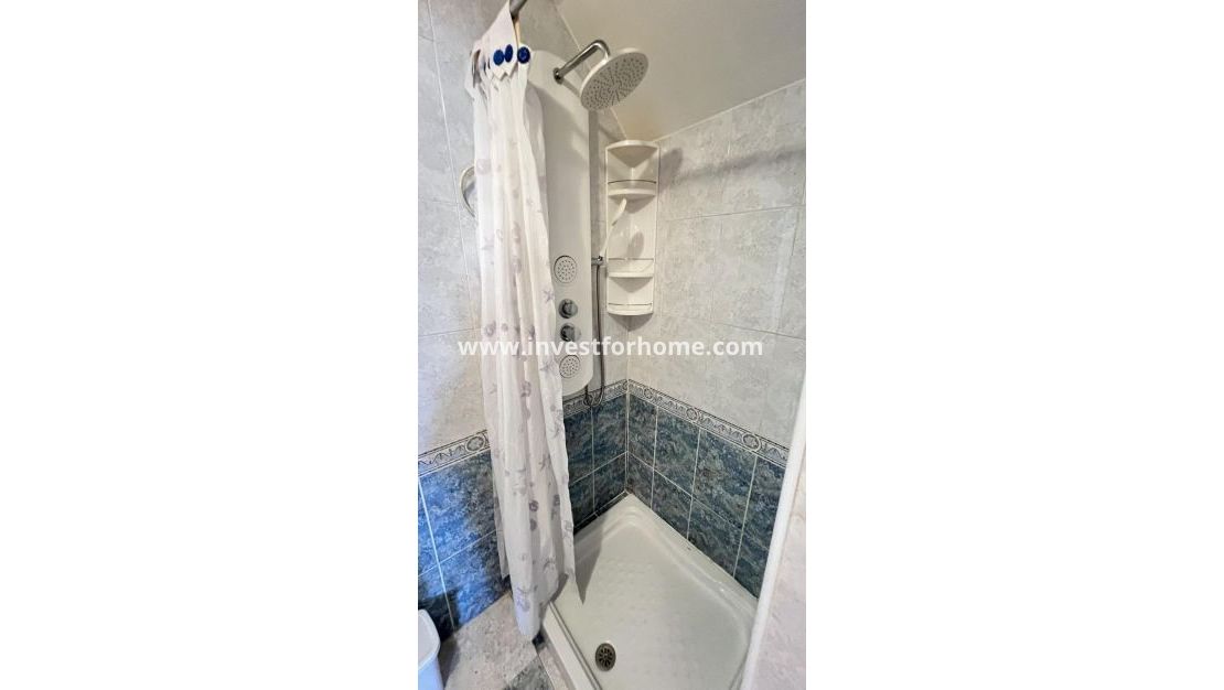 Sale - Villa - Torrevieja - aguas nuevas