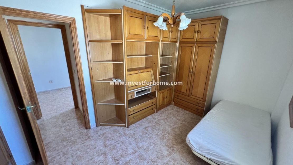 Sale - Villa - Torrevieja - aguas nuevas