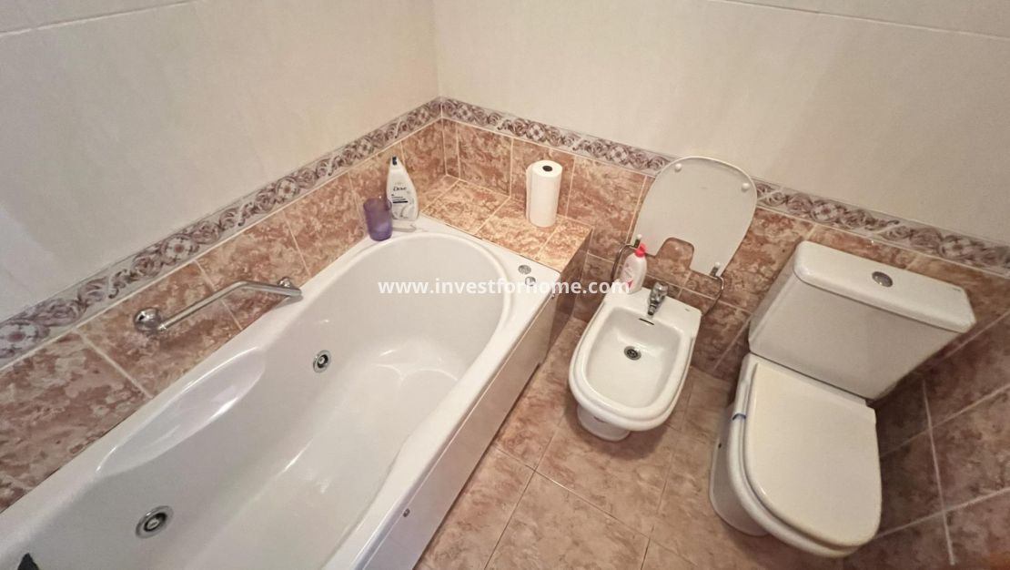Sale - Villa - Torrevieja - aguas nuevas