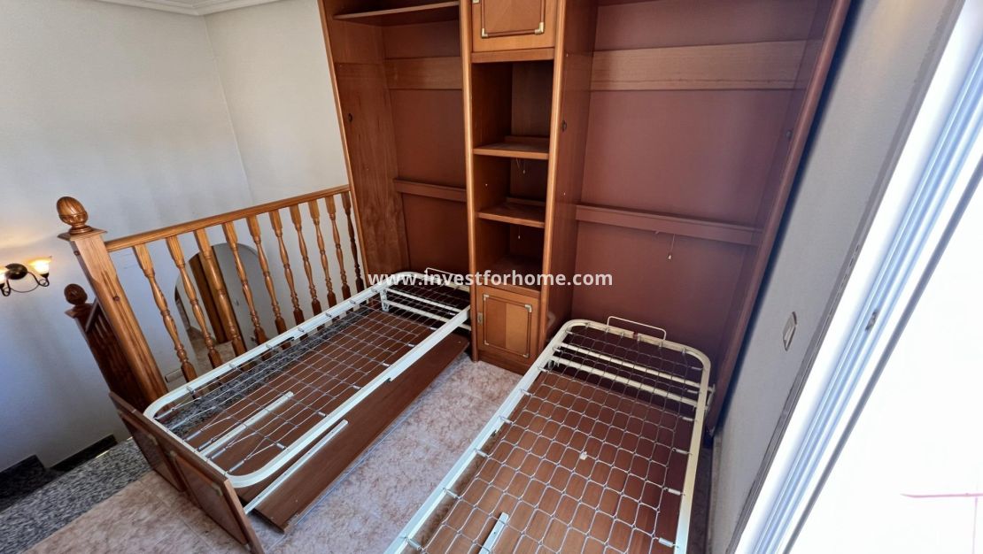 Sale - Villa - Torrevieja - aguas nuevas