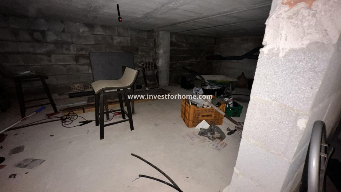 Sale - Villa - Torrevieja - aguas nuevas