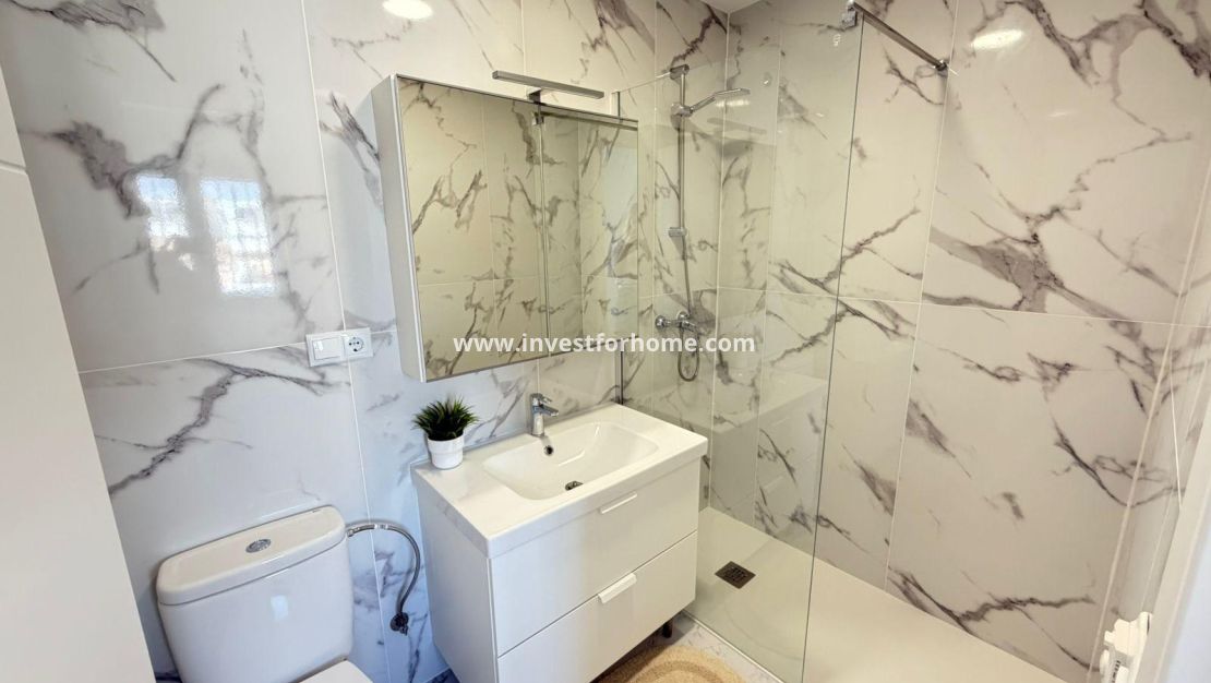 Sale - Villa - Torrevieja - Cabo Cervera