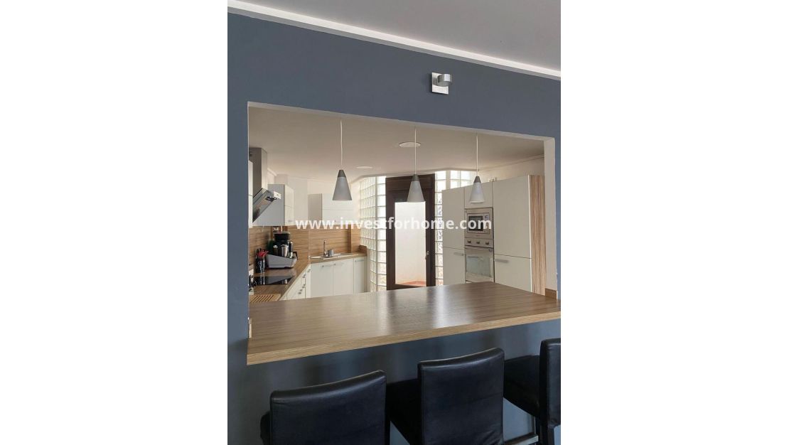 Sale - Villa - Torrevieja - Centro - Muelle Pesquero