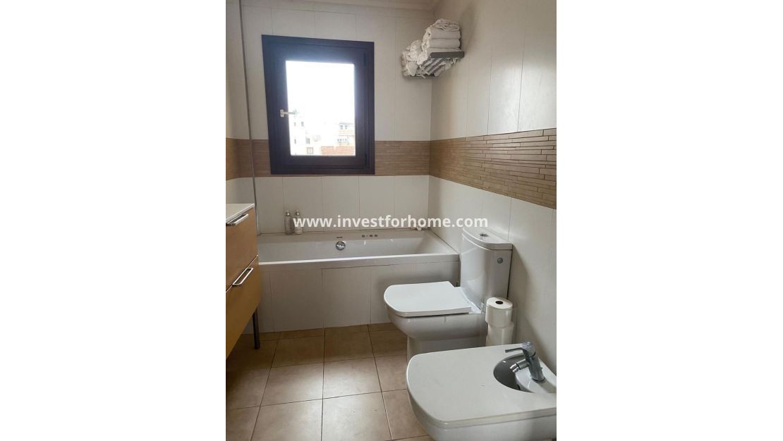 Sale - Villa - Torrevieja - Centro - Muelle Pesquero