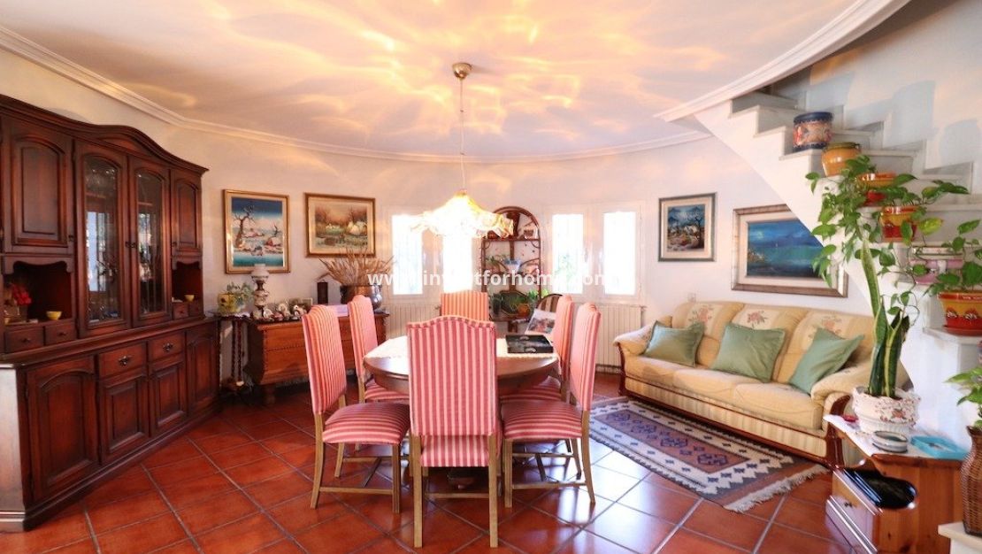 Sale - Villa - Torrevieja - Costa Blanca