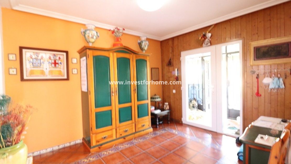 Sale - Villa - Torrevieja - Costa Blanca