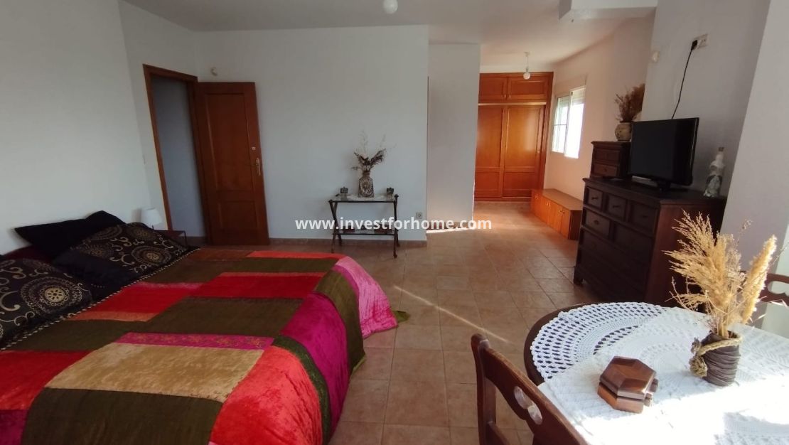 Sale - Villa - Torrevieja - Costa Blanca