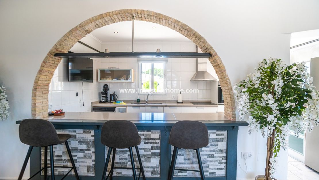 Sale - Villa - Torrevieja - Costa Blanca