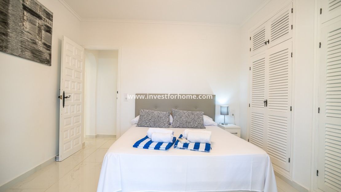 Sale - Villa - Torrevieja - Costa Blanca