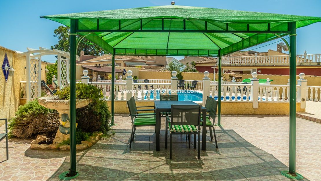 Sale - Villa - Torrevieja - Costa Blanca