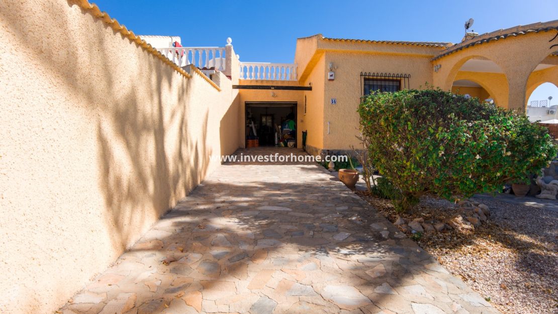 Sale - Villa - Torrevieja - Costa Blanca