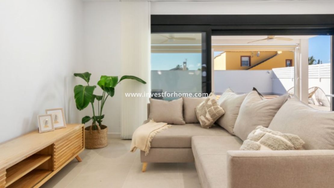 Sale - Villa - Torrevieja - Costa Blanca
