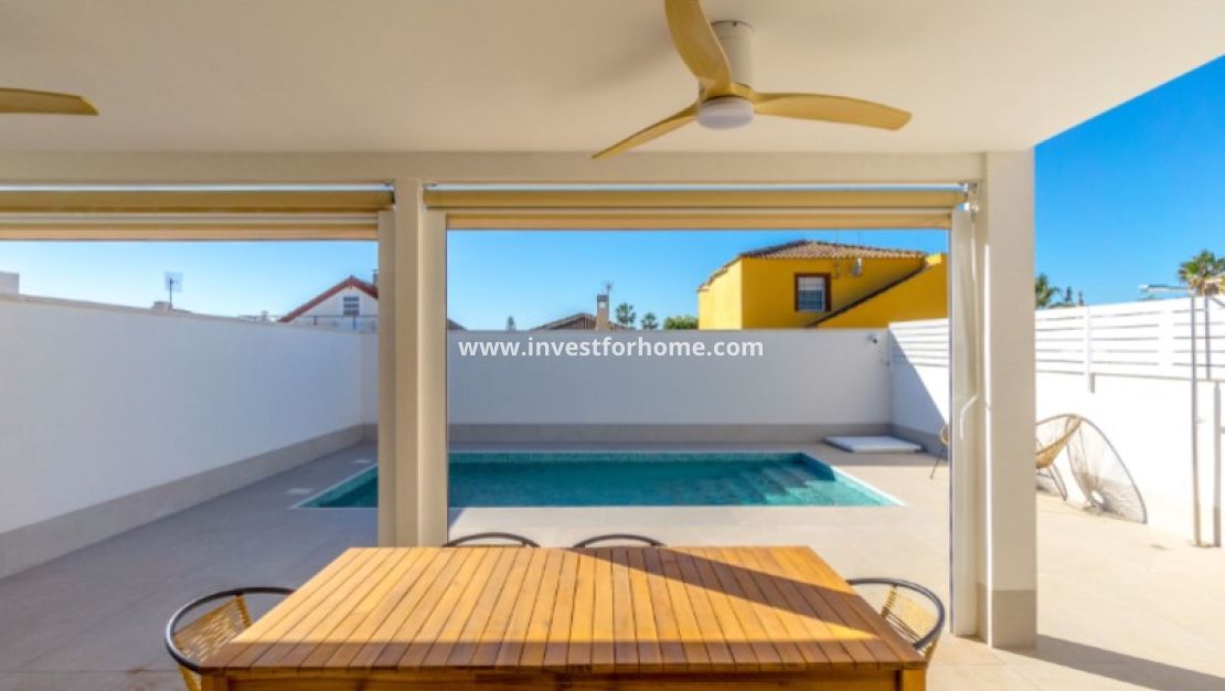 Sale - Villa - Torrevieja - Costa Blanca