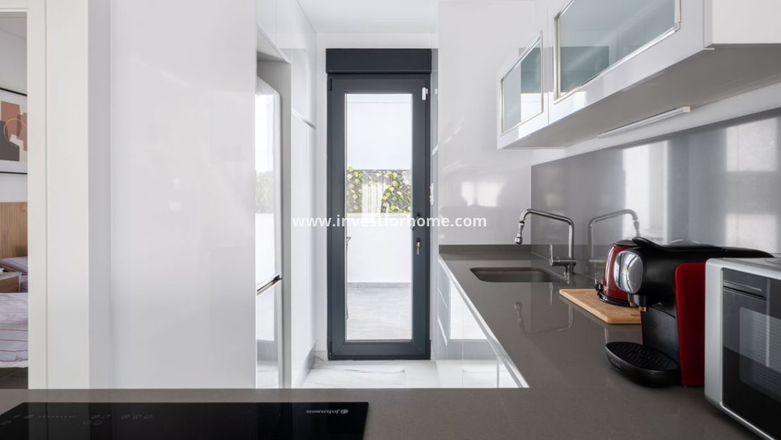 Sale - Villa - Torrevieja - Costa Blanca