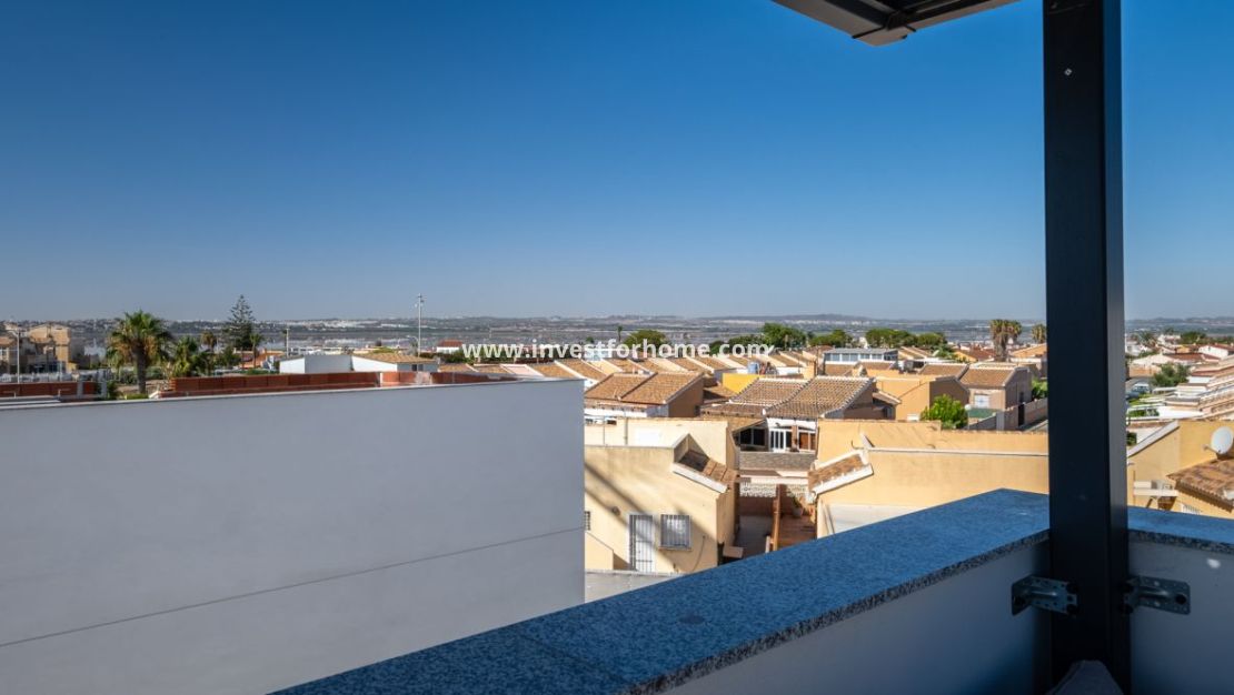 Sale - Villa - Torrevieja - Costa Blanca
