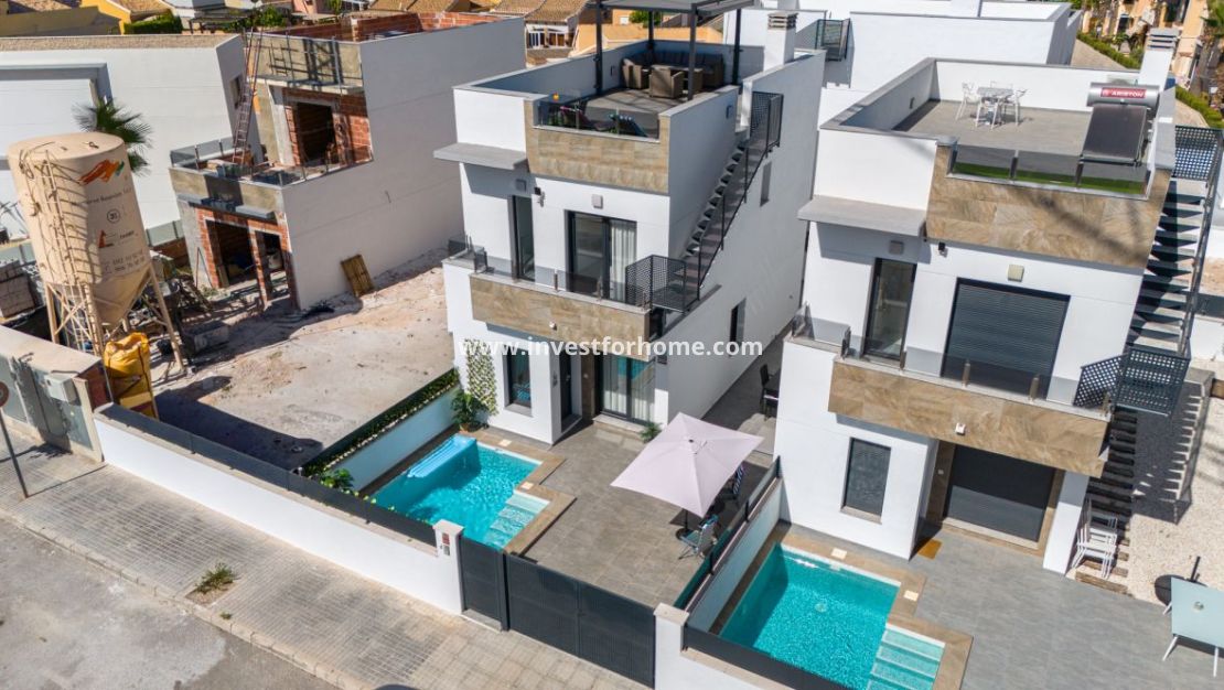 Sale - Villa - Torrevieja - Costa Blanca