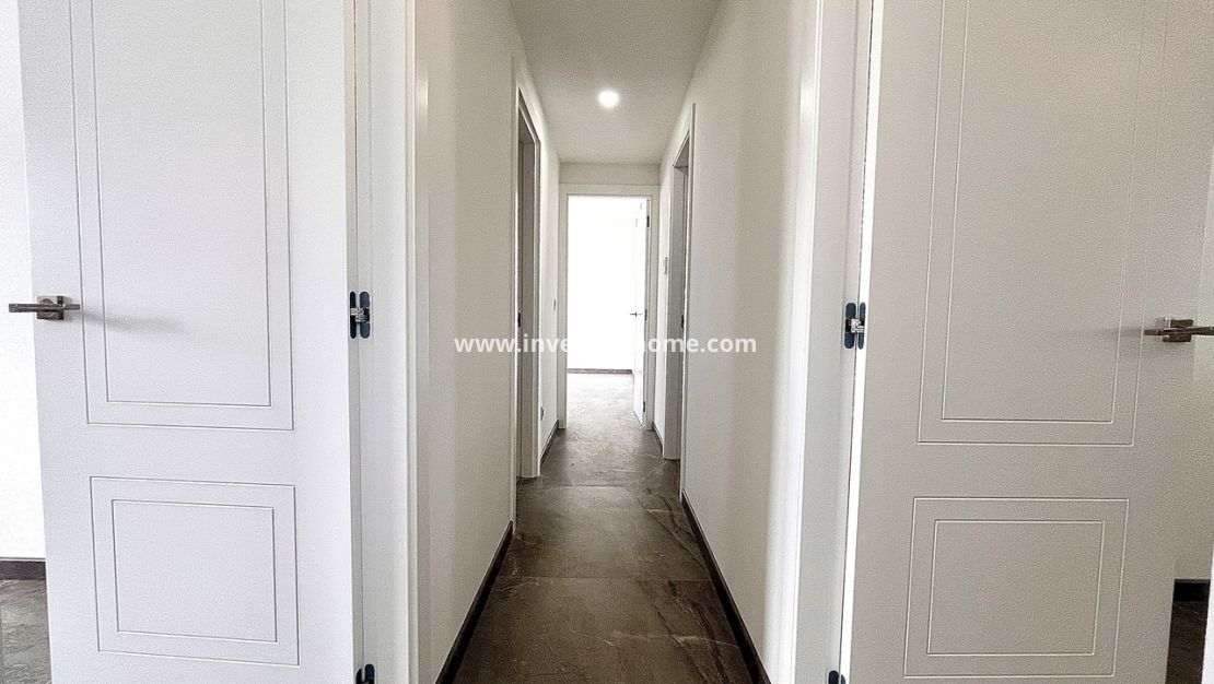 Sale - Villa - Torrevieja - Costa Blanca