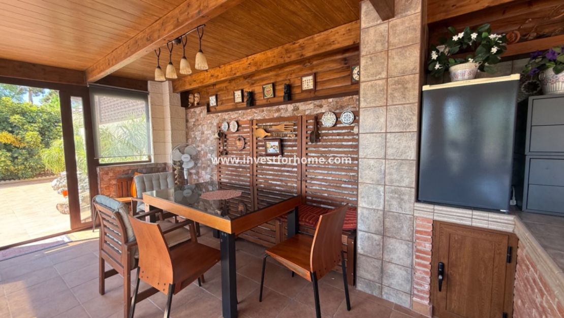 Sale - Villa - Torrevieja - Costa Blanca