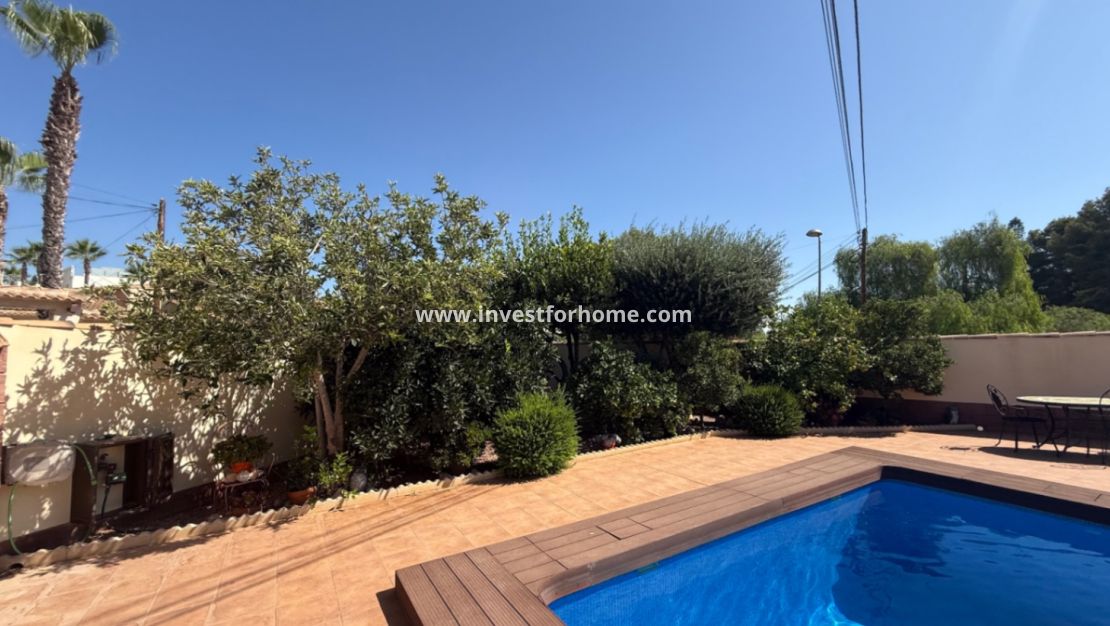 Sale - Villa - Torrevieja - Costa Blanca