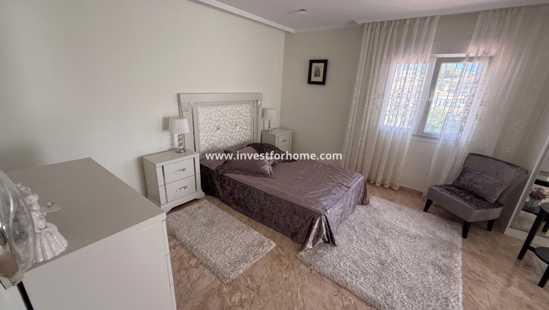 Sale - Villa - Torrevieja - Costa Blanca