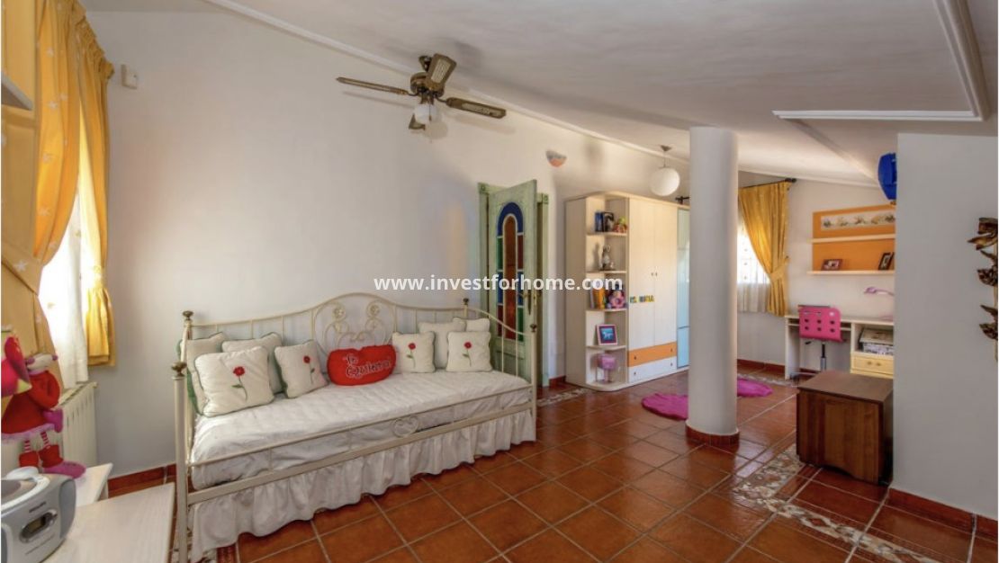 Sale - Villa - Torrevieja - Costa Blanca