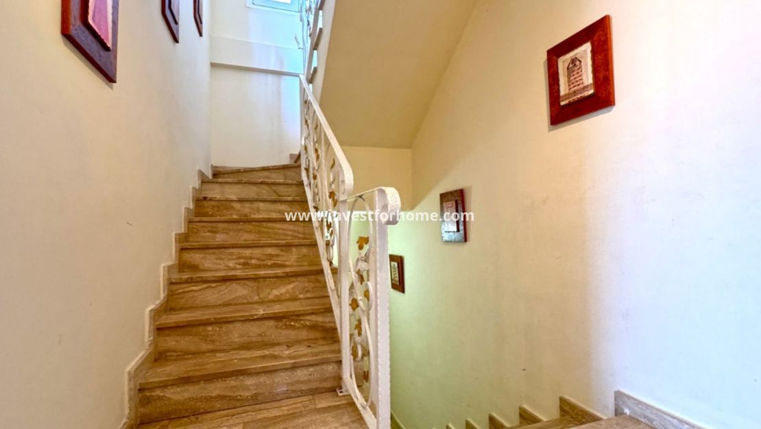 Sale - Villa - Torrevieja - Costa Blanca