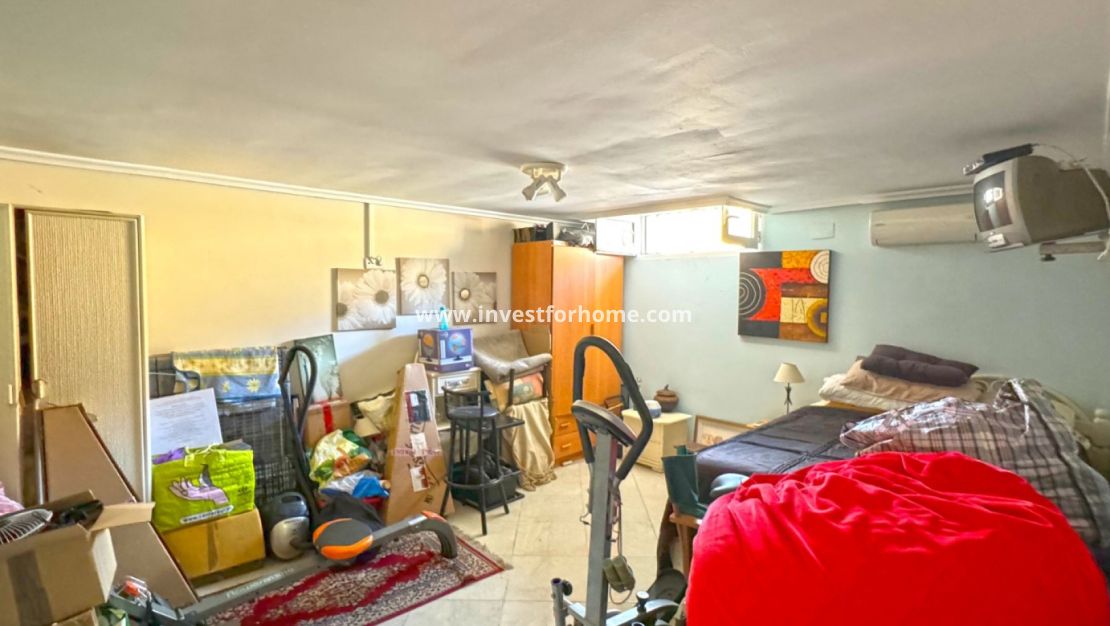 Sale - Villa - Torrevieja - Costa Blanca