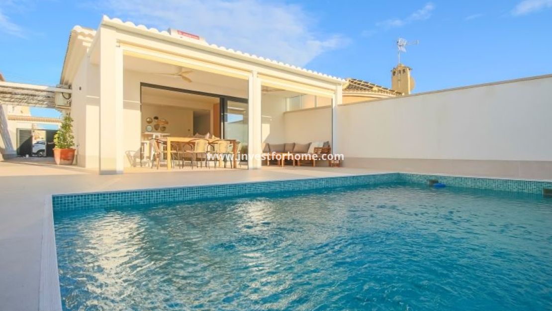 Sale - Villa - Torrevieja - Costa Blanca