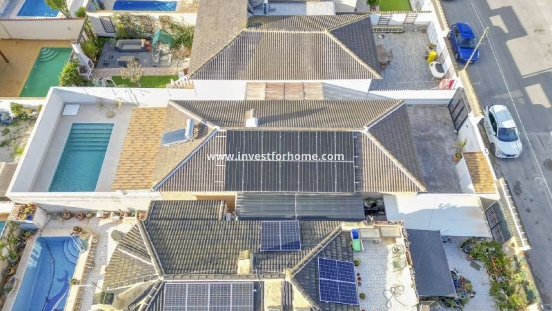 Sale - Villa - Torrevieja - Costa Blanca