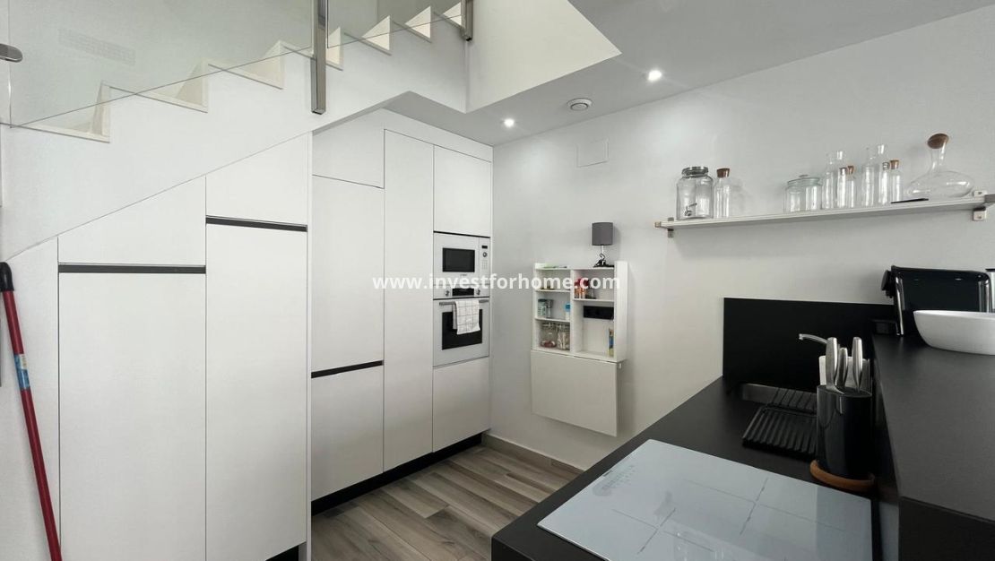 Sale - Villa - Torrevieja - Costa Blanca