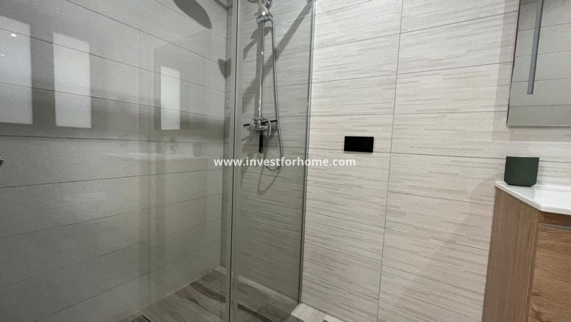 Sale - Villa - Torrevieja - Costa Blanca