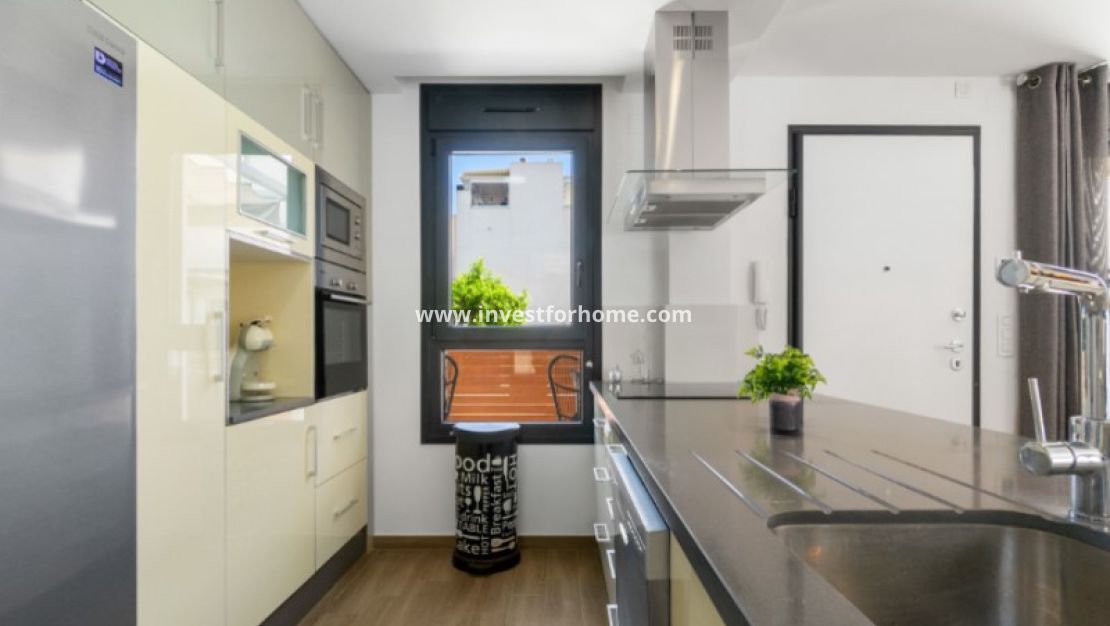 Sale - Villa - Torrevieja - Costa Blanca