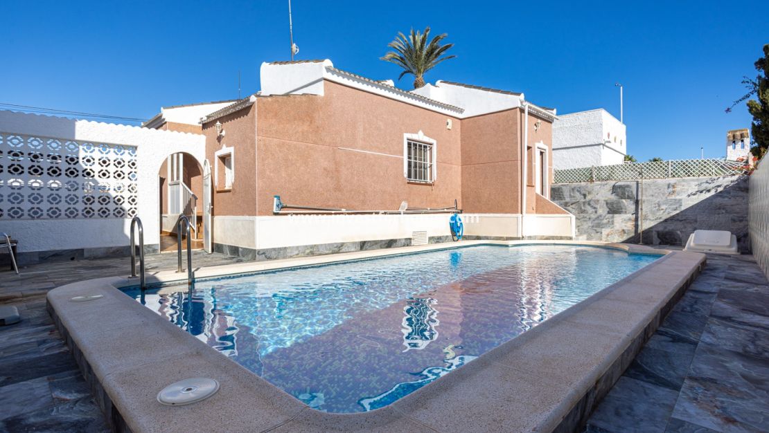 Sale - Villa - Torrevieja - Costa Blanca