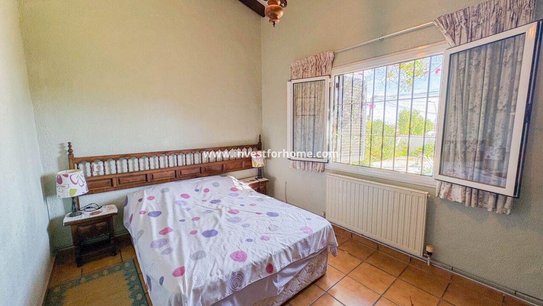 Sale - Villa - Torrevieja - Costa Blanca